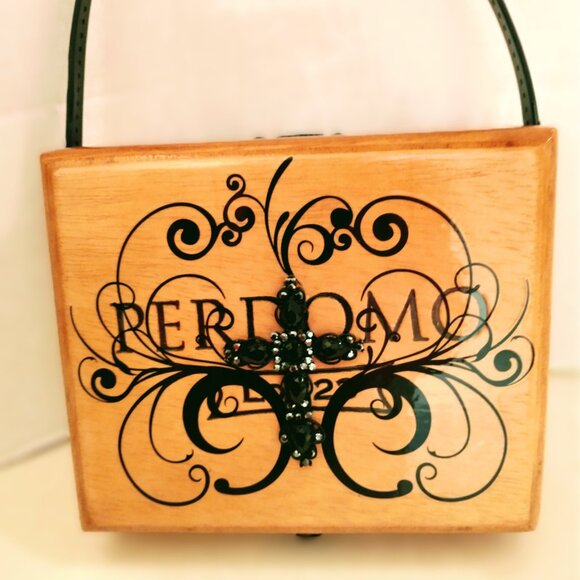 Suenos de Saundra Upcycled Collection, Perdomo Cigar Box Purse - Picture 6 of 15